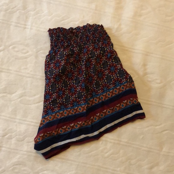 Shorts - Picture 3 of 3